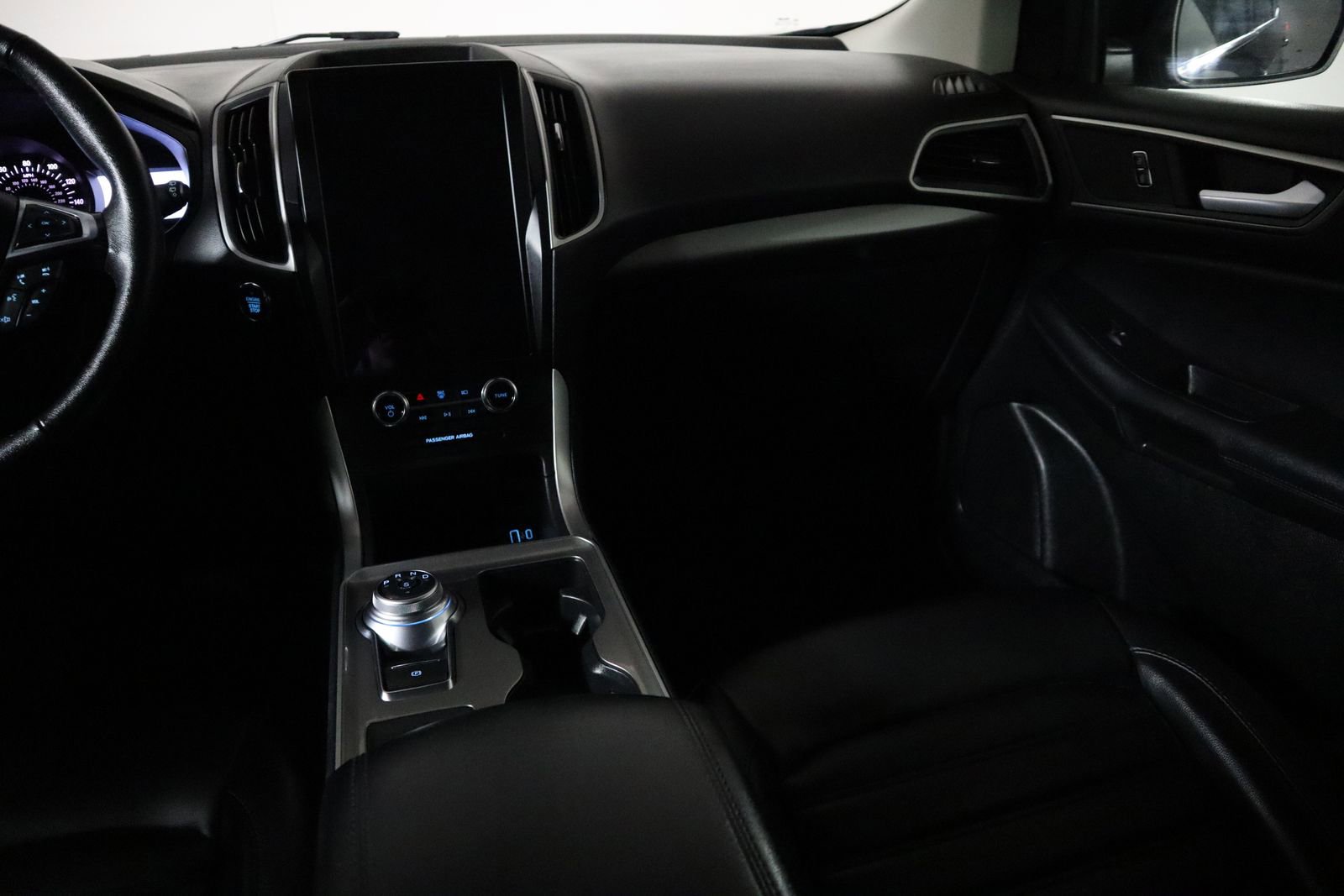 Used 2024 Ford Edge SEL image 25