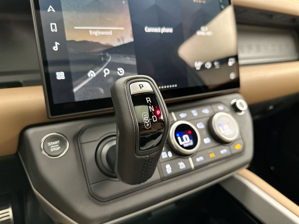 New 2026 Land Rover Defender 90 V8 AWD/4WD image 11