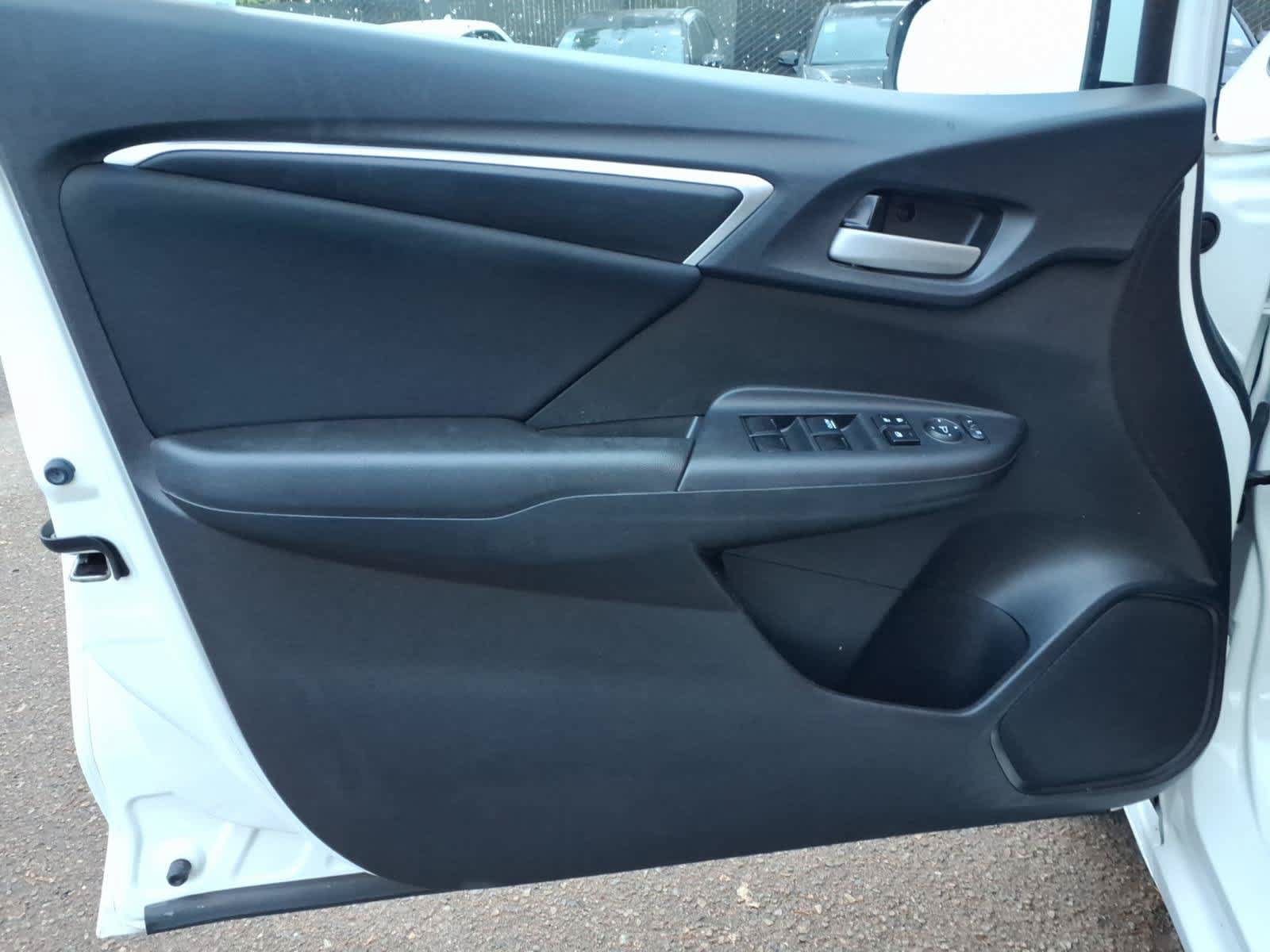 Used 2017 Honda Fit LX image 12