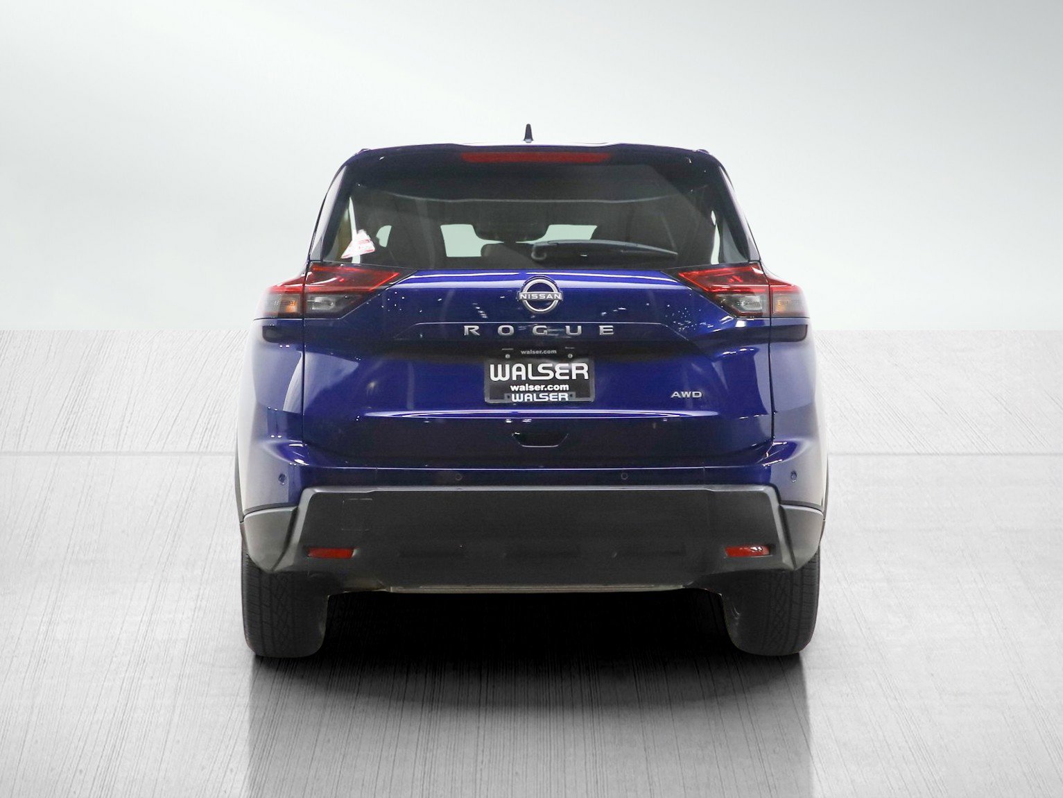 Used 2025 Nissan Rogue SV AWD/4WD image 5