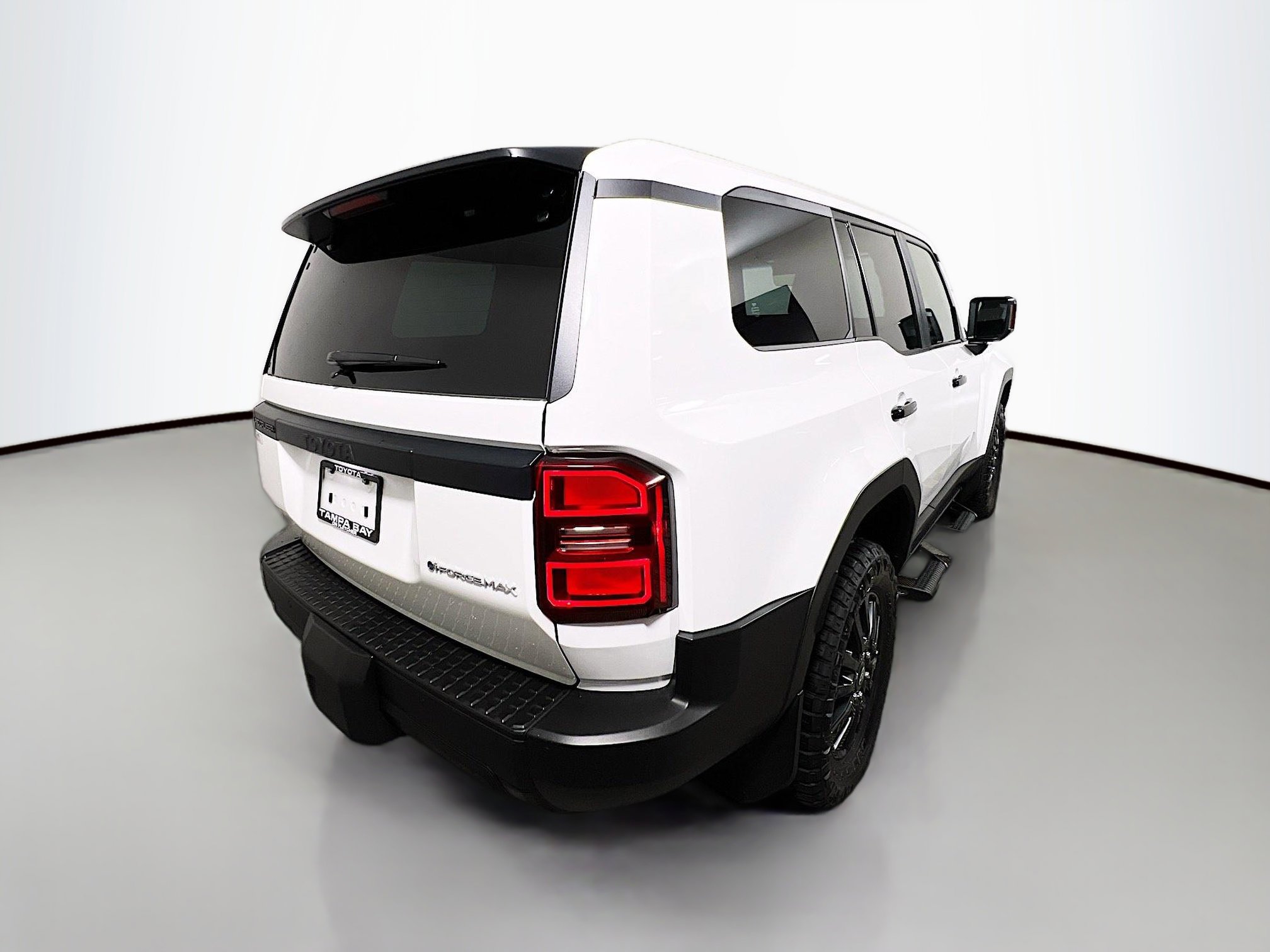 Used 2024 Toyota Land Cruiser 1958 image 4