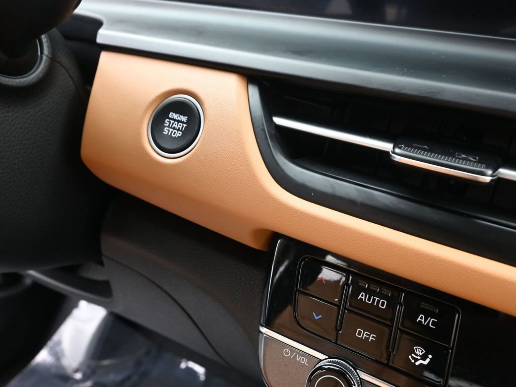 Used 2024 Kia Seltos EX image 21