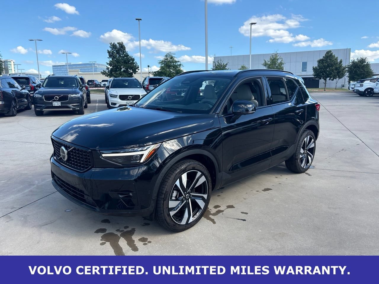 Certified 2025 Volvo XC40 B5 Ultra