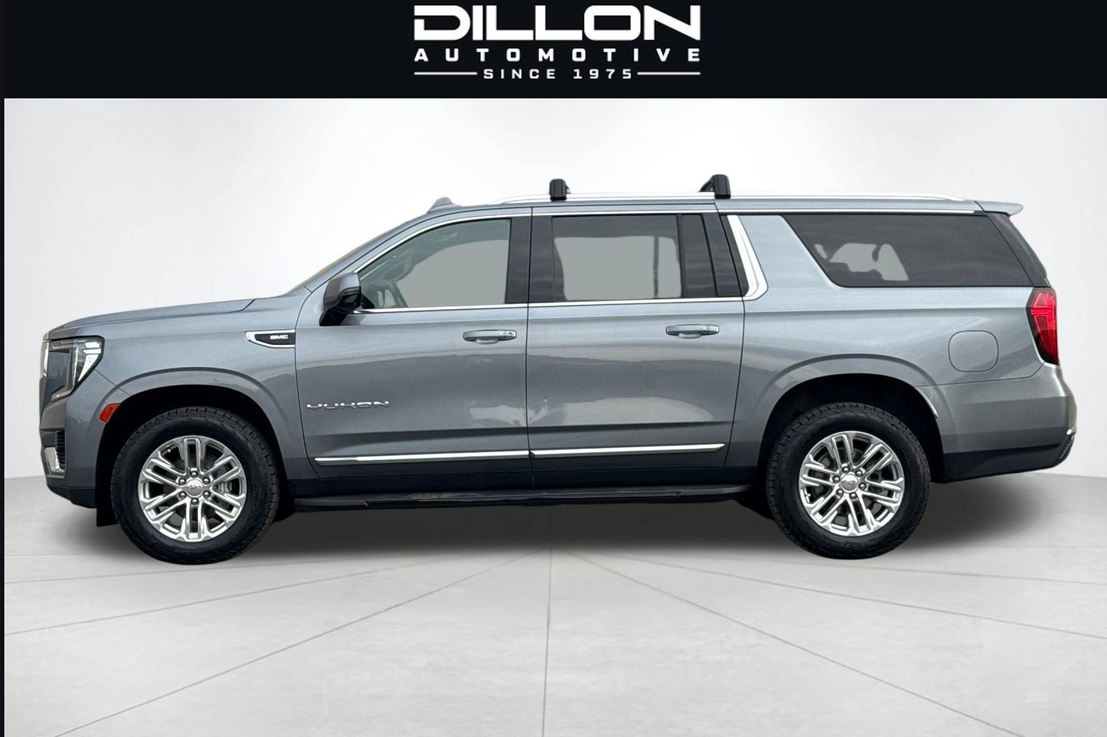 Used 2022 GMC Yukon XL SLT w/ SLT Premium Package AWD/4WD image 7