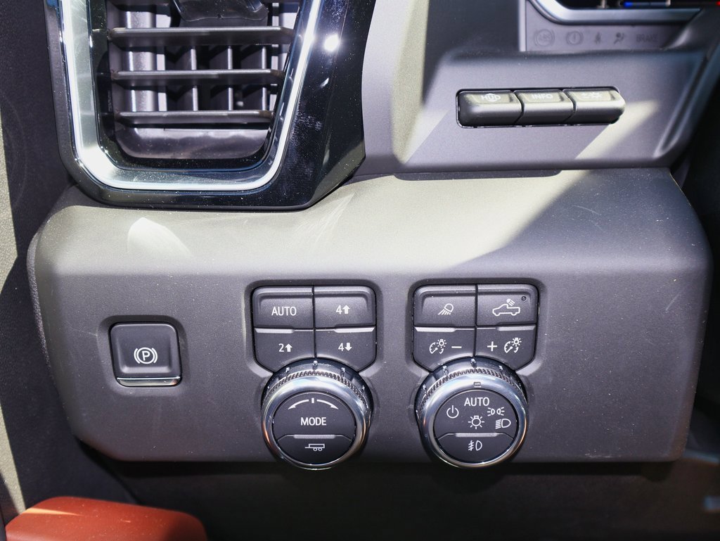 New 2026 GMC Sierra 3500 Denali Ultimate image 33