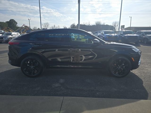 Used 2025 Buick Envista Sport Touring FWD image 6
