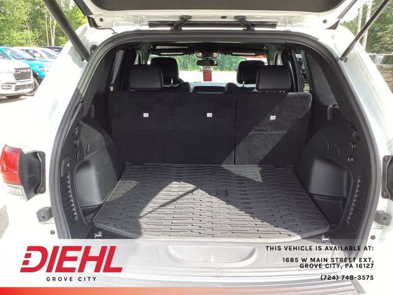 Used 2021 Jeep Grand Cherokee Laredo X AWD/4WD image 14