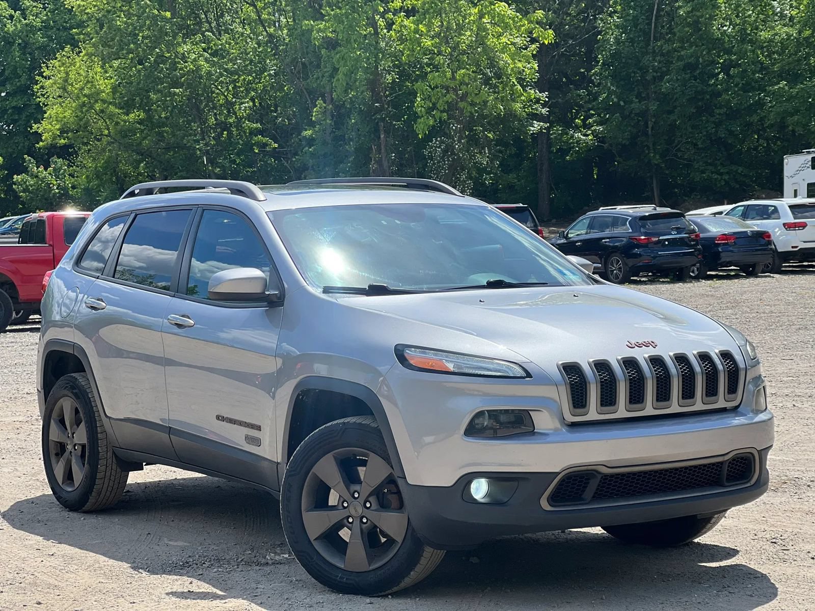 Used 2016 Jeep Cherokee 75th Anniversary AWD/4WD image 8