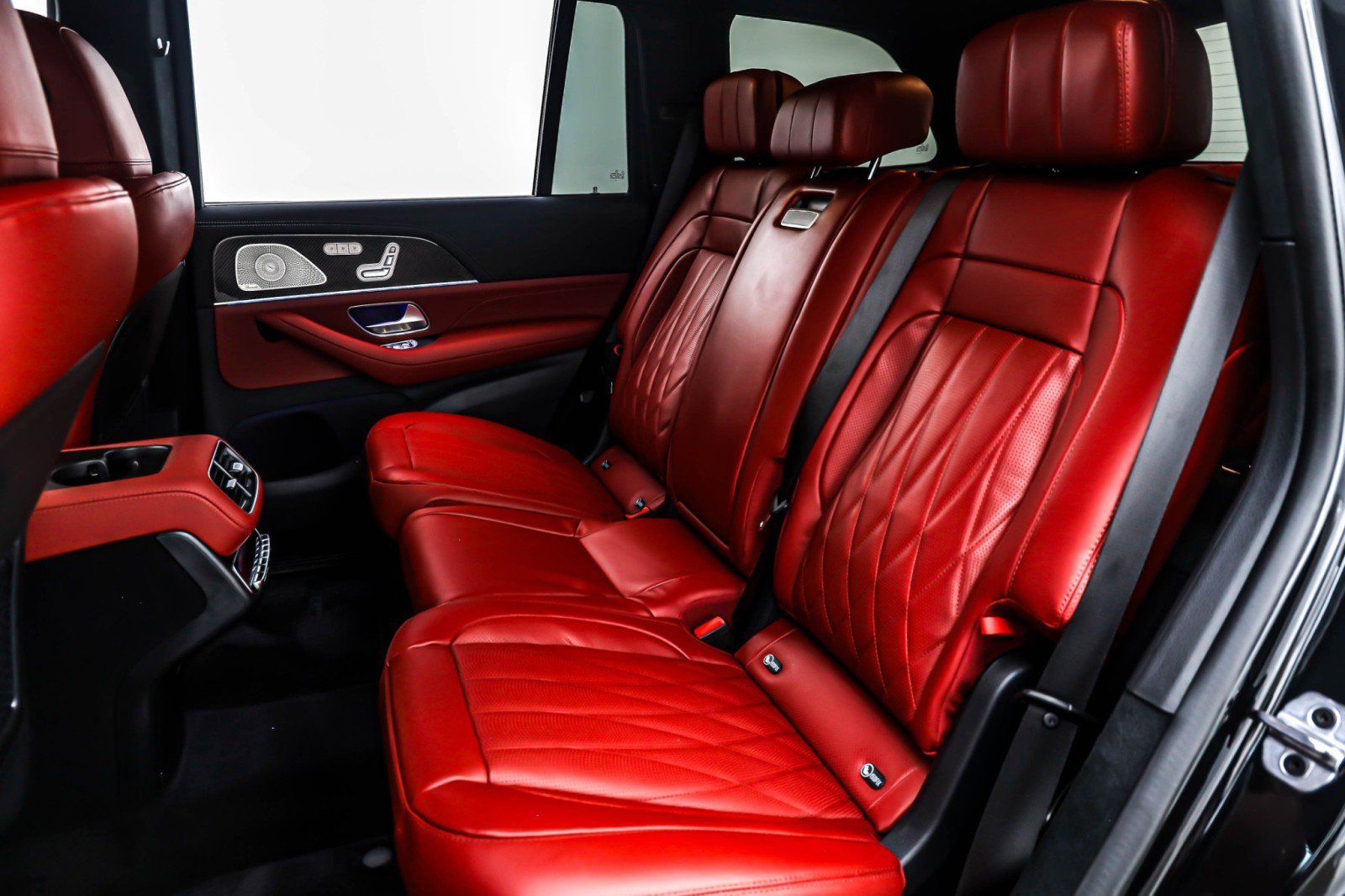 New 2026 Mercedes-Benz GLS 63 AMG 4MATIC image 8
