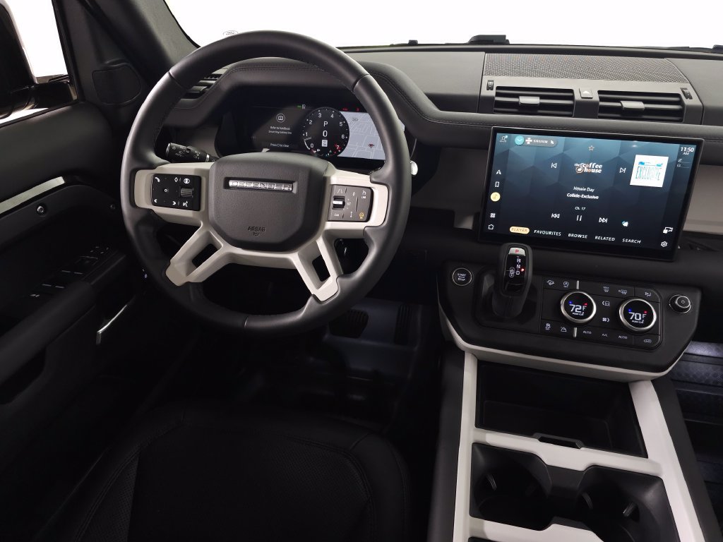 Certified 2025 Land Rover Defender 110 S AWD/4WD image 17
