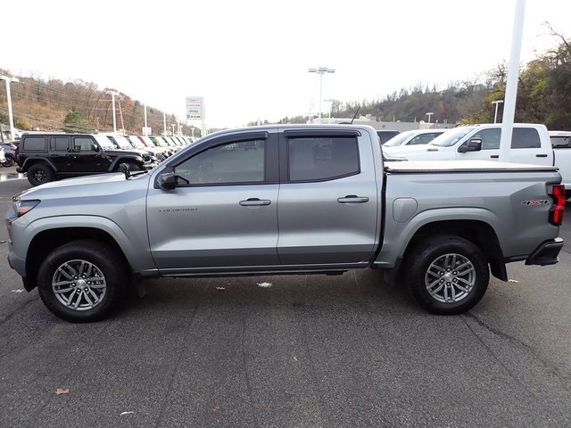 Used 2024 Chevrolet Colorado LT w/ LT Convenience Package II image 2
