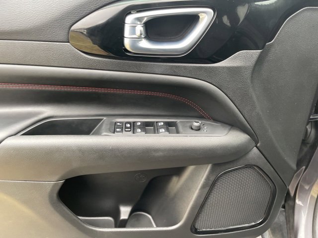 Used 2024 Jeep Compass Trailhawk w/ Trailhawk Convenience Group image 18