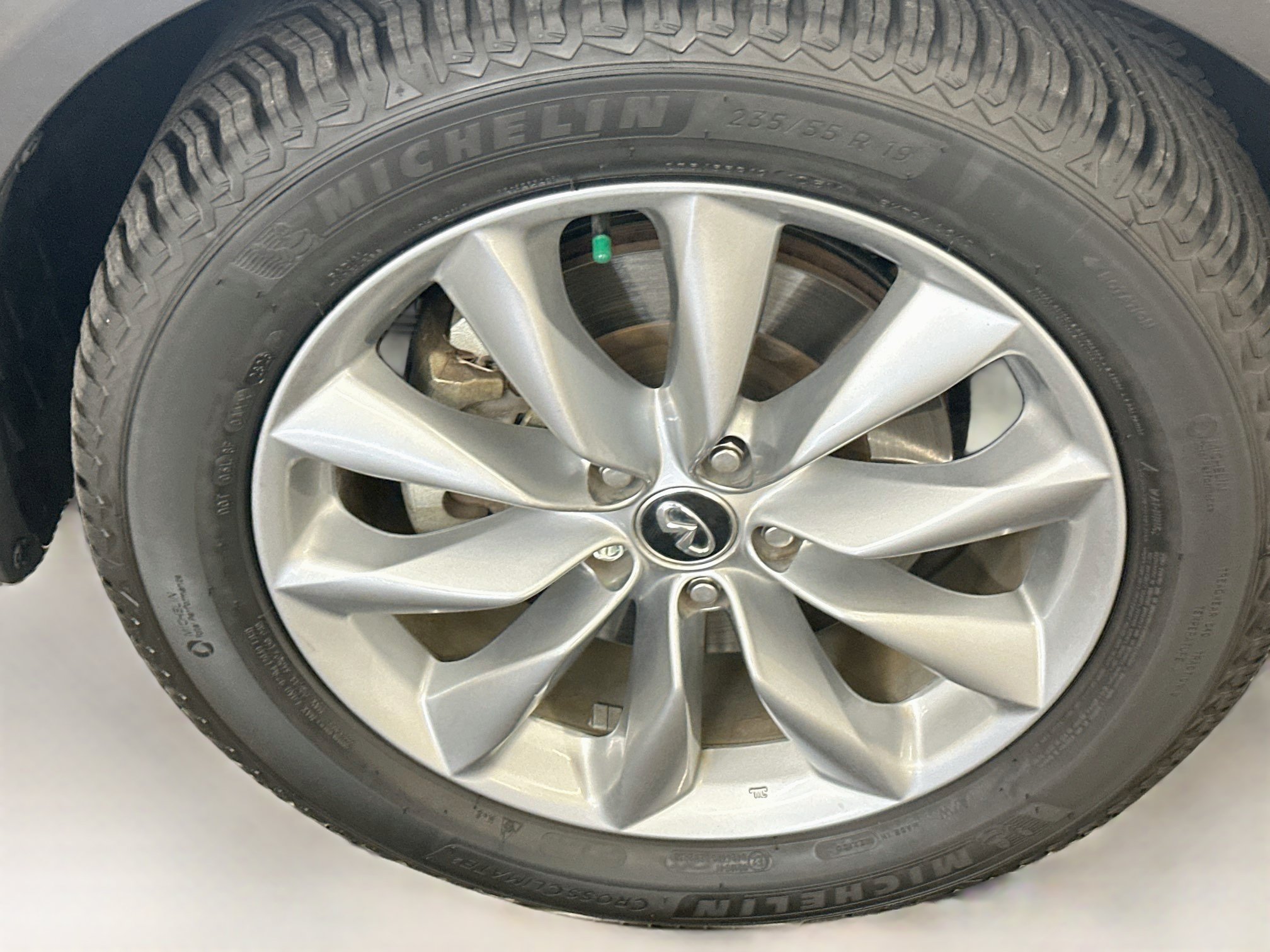 Used 2019 INFINITI QX50 Luxe w/ Navigation Package AWD/4WD image 11