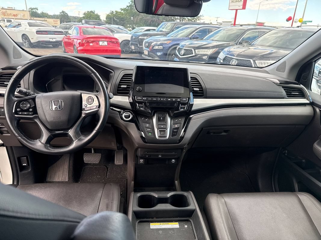 Used 2018 Honda Odyssey Elite image 12