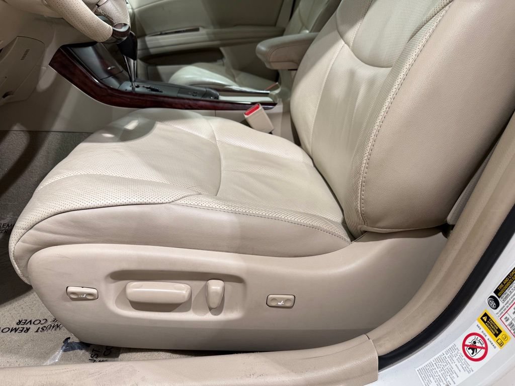 Used 2012 Toyota Avalon Limited FWD image 13