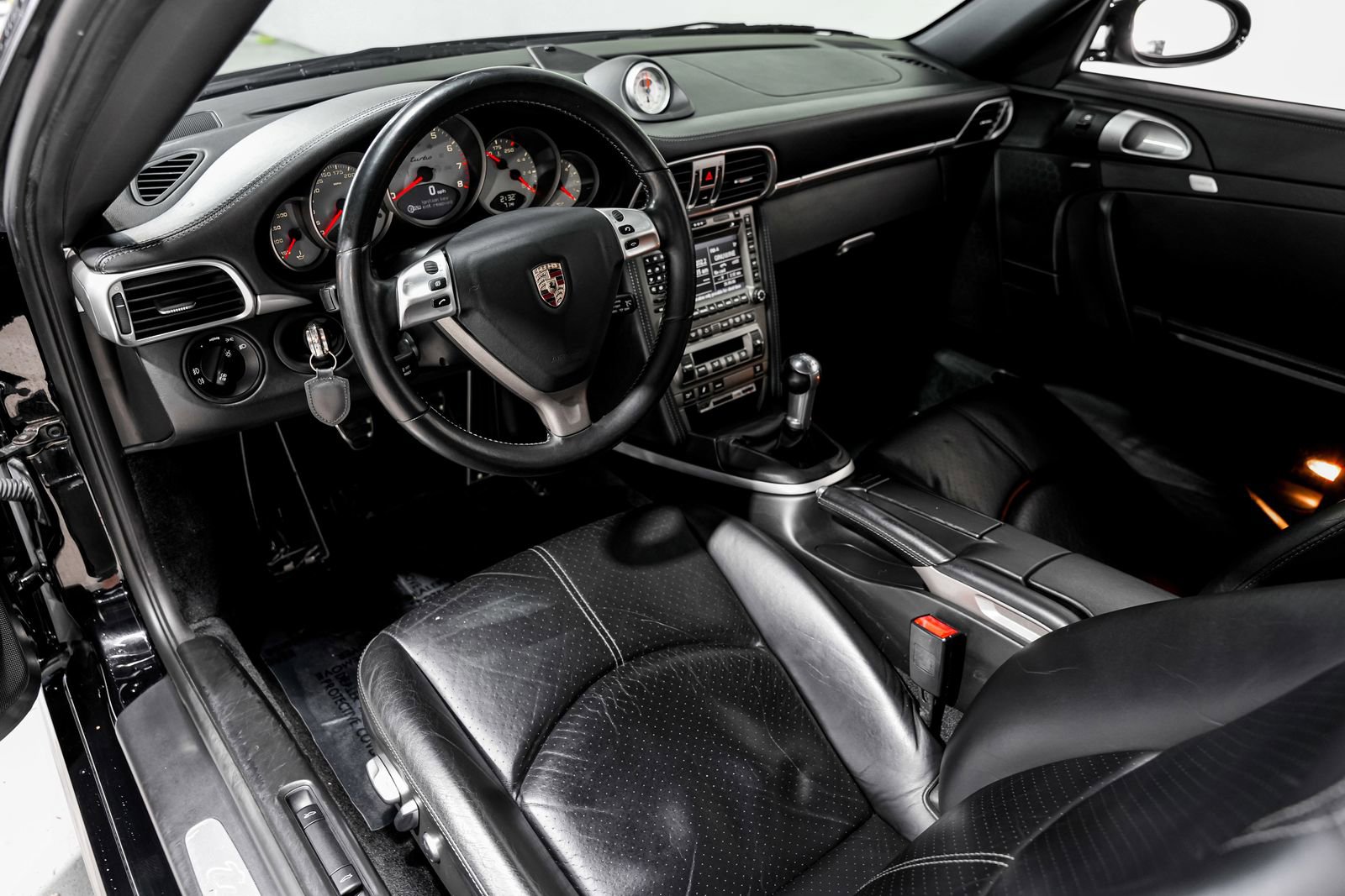 Used 2007 Porsche 911 Turbo AWD/4WD image 9
