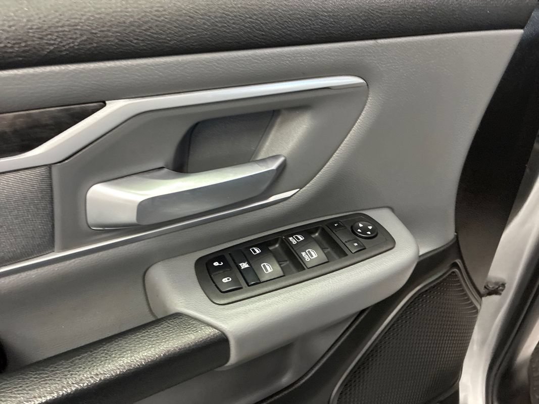 Used 2022 RAM 1500 Big Horn AWD/4WD image 9