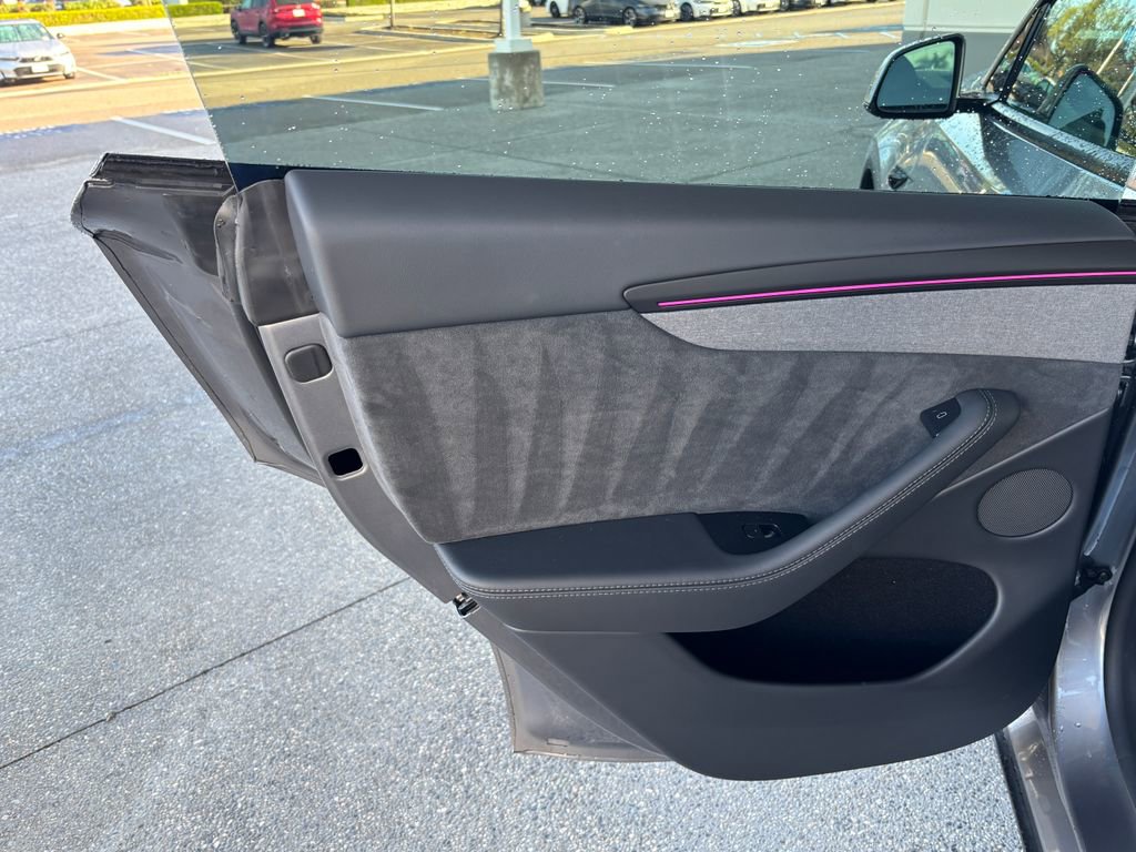 Used 2026 Tesla Model Y AWD image 23