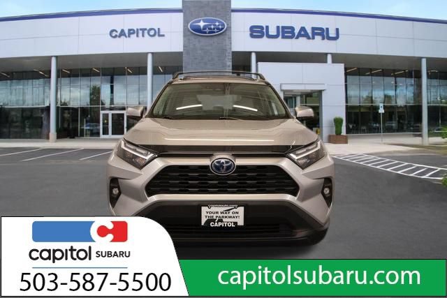 Used 2022 Toyota RAV4 XLE Premium AWD/4WD image 8