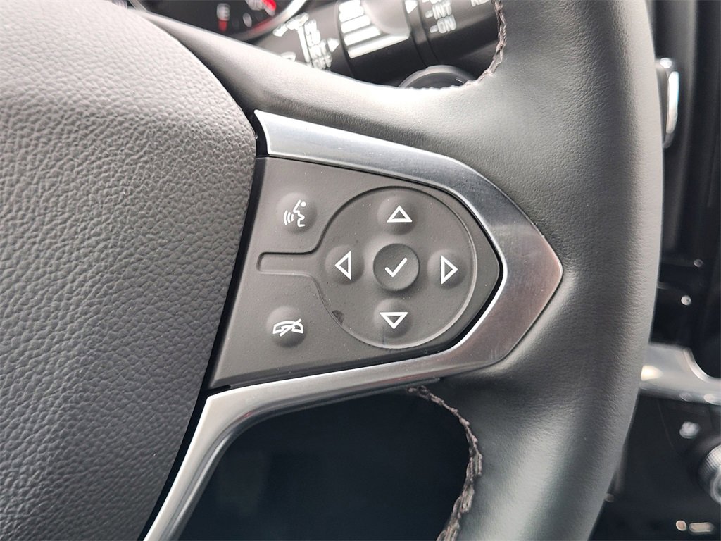 Used 2023 Chevrolet Traverse Premier image 32