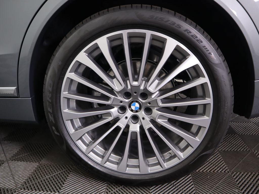 Used 2026 BMW X7 xDrive40i AWD/4WD image 34