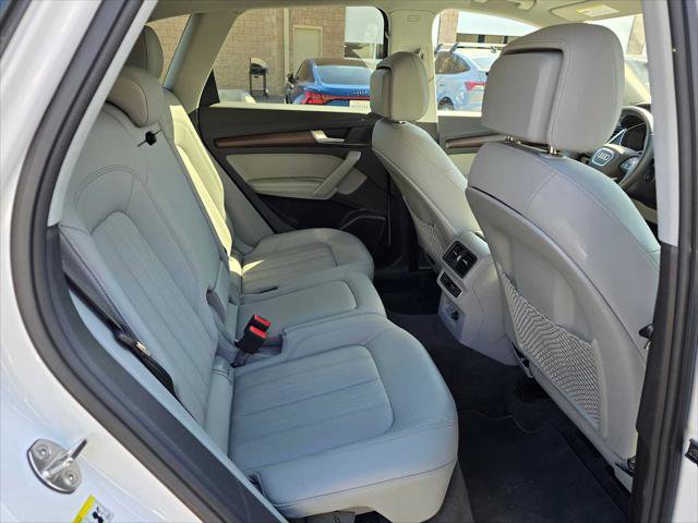 Used 2023 Audi Q5 2.0T Premium Plus w/ Premium Plus Package AWD/4WD image 13