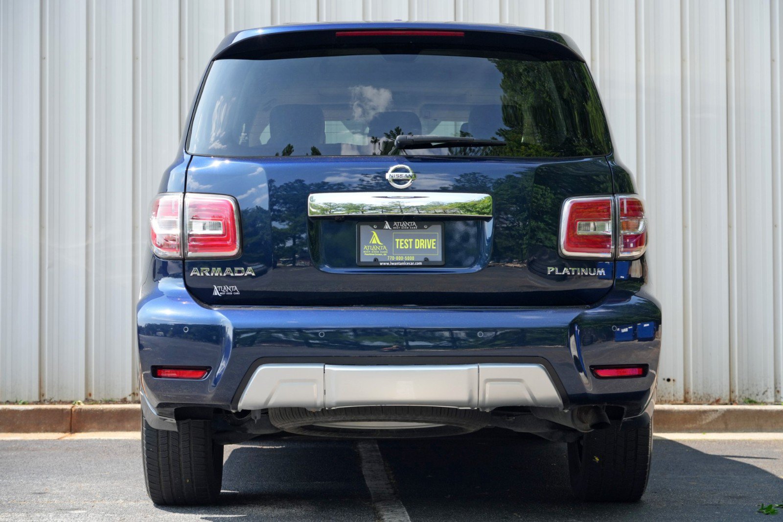 Used 2018 Nissan Armada Platinum w/ Cargo Package RWD image 9
