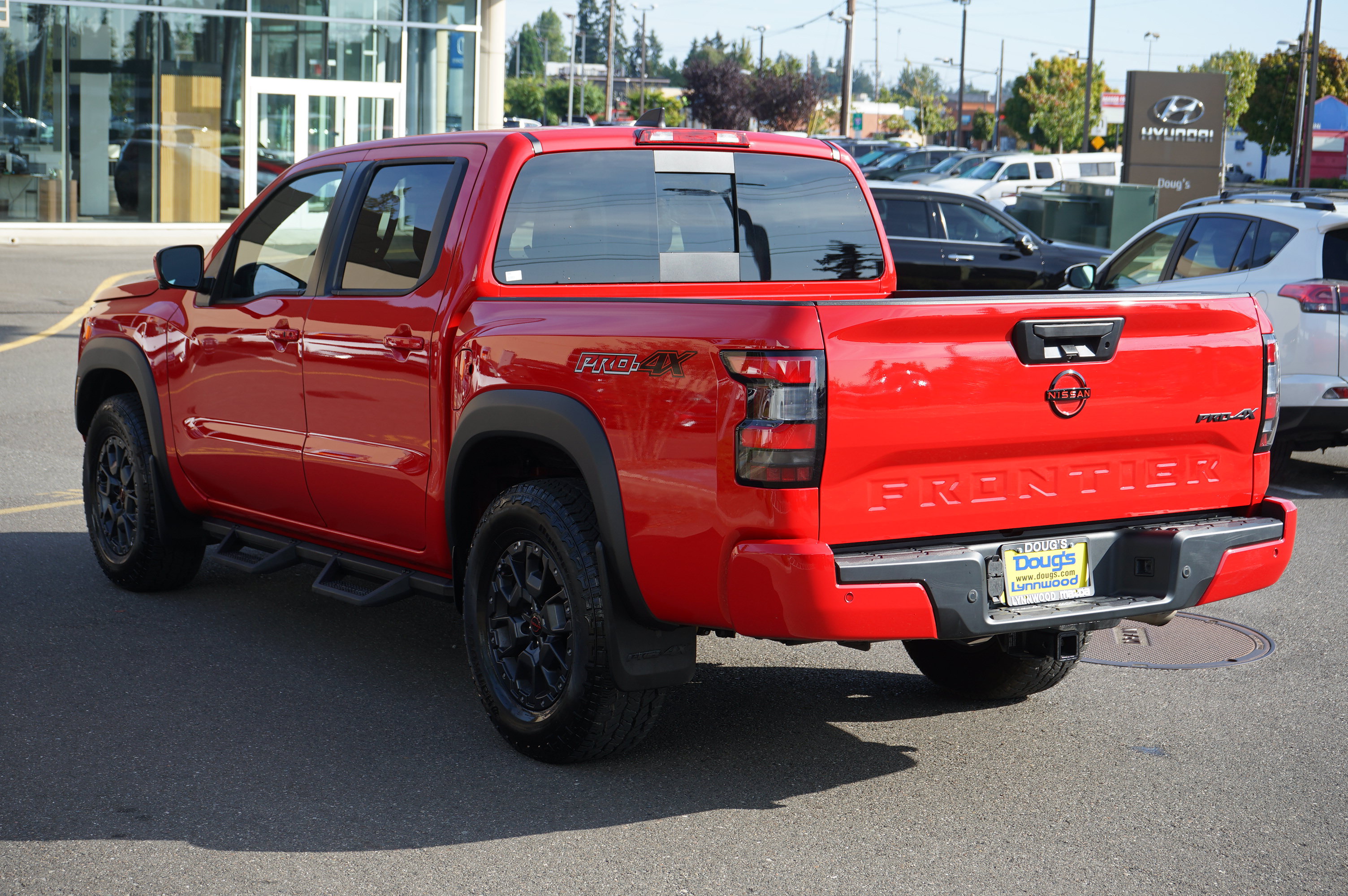 Used 2024 Nissan Frontier PRO-4X w/ Pro Premium Package AWD/4WD image 5