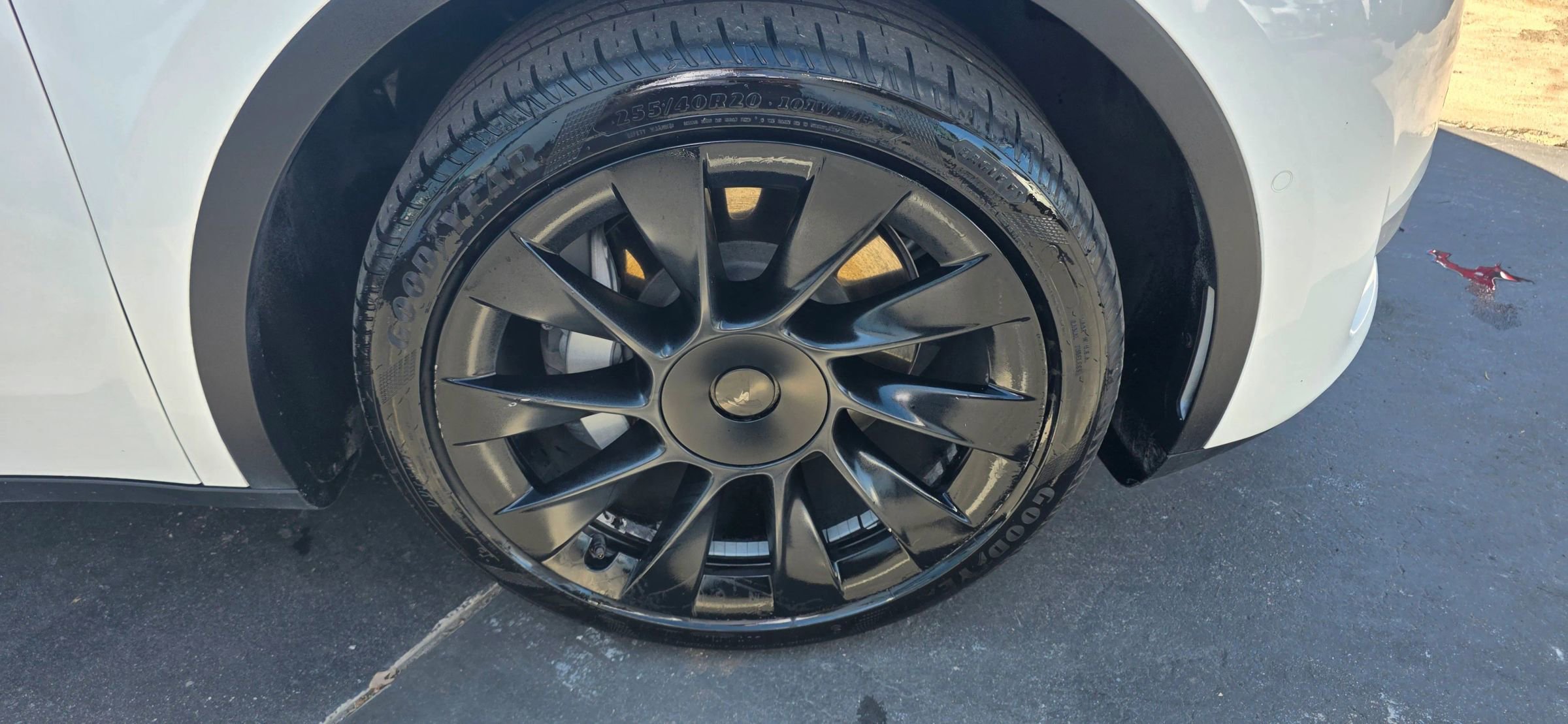 Used 2021 Tesla Model Y Long Range image 25
