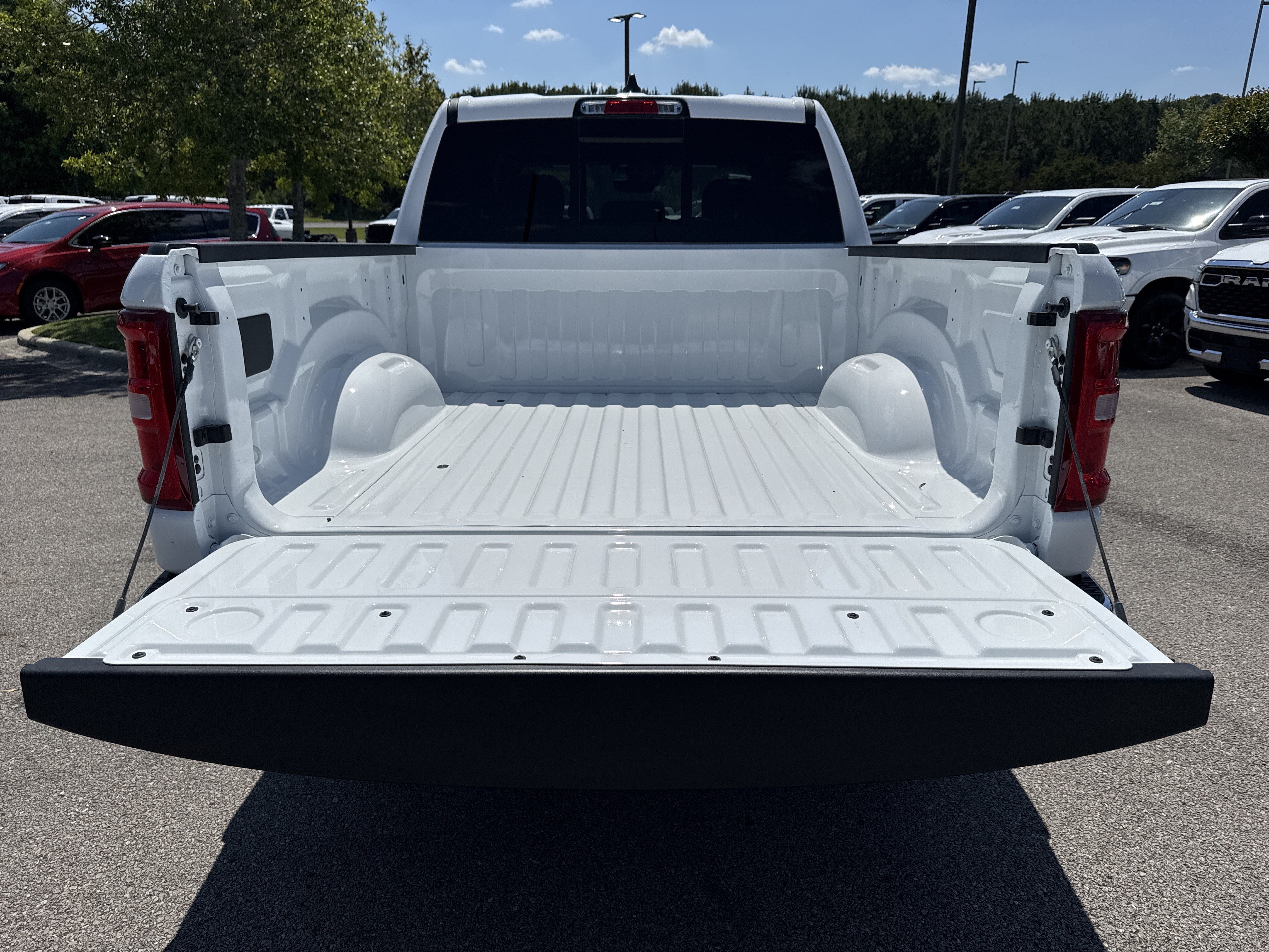 New 2026 RAM 1500 Big Horn AWD/4WD image 18