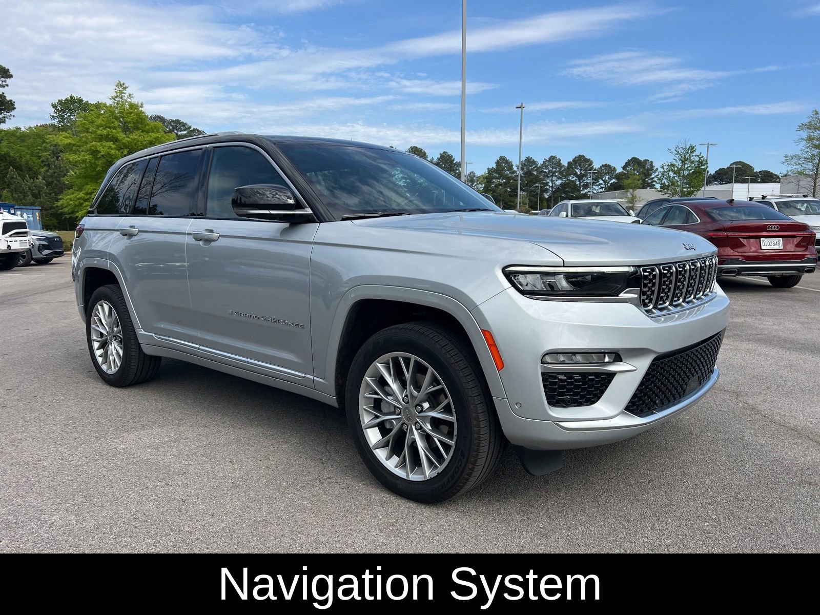 Used 2023 Jeep Grand Cherokee Summit w/ Adv Protech Group IV RWD image 3
