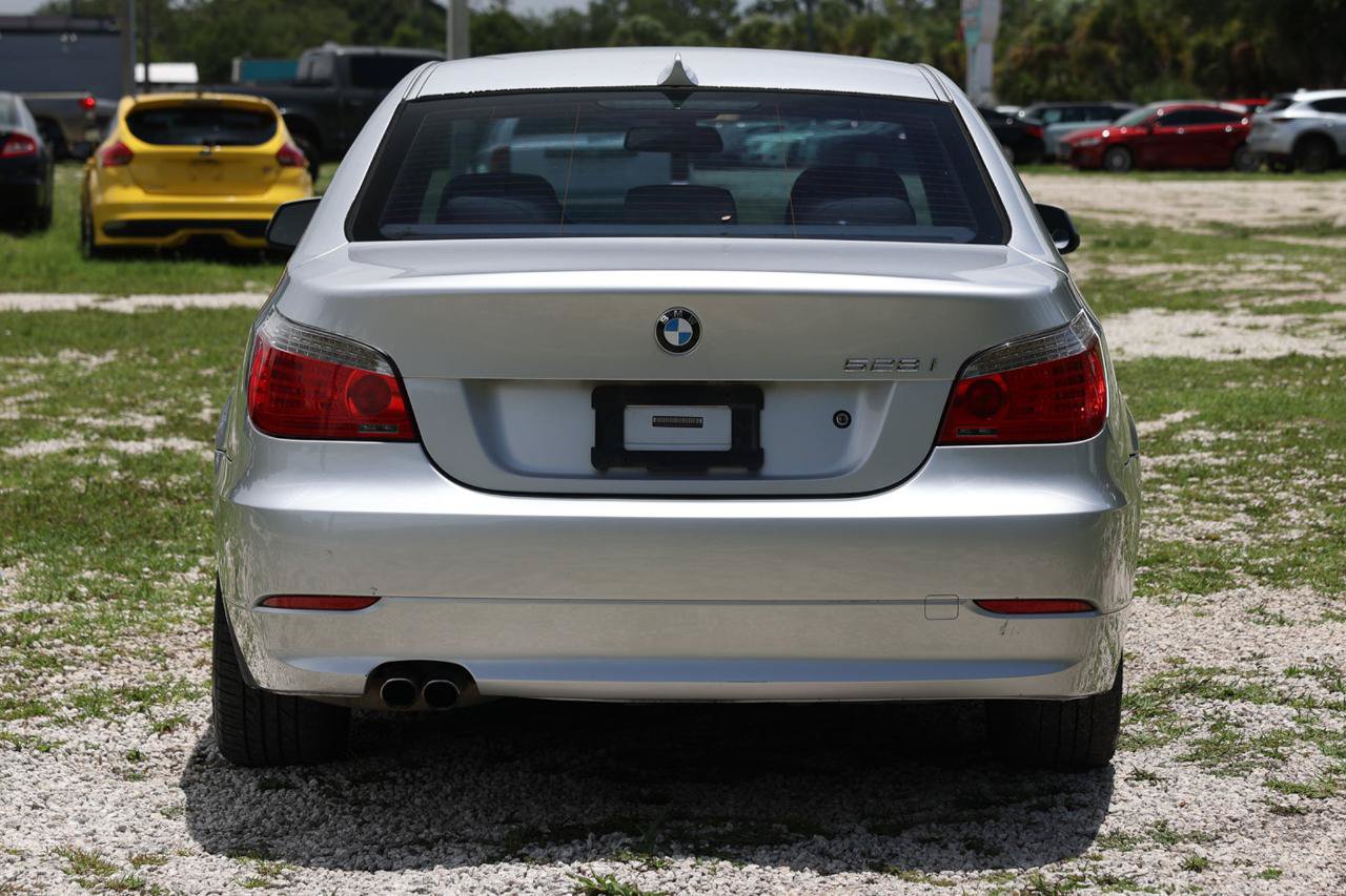 Used 2010 BMW 528i Sedan RWD image 7