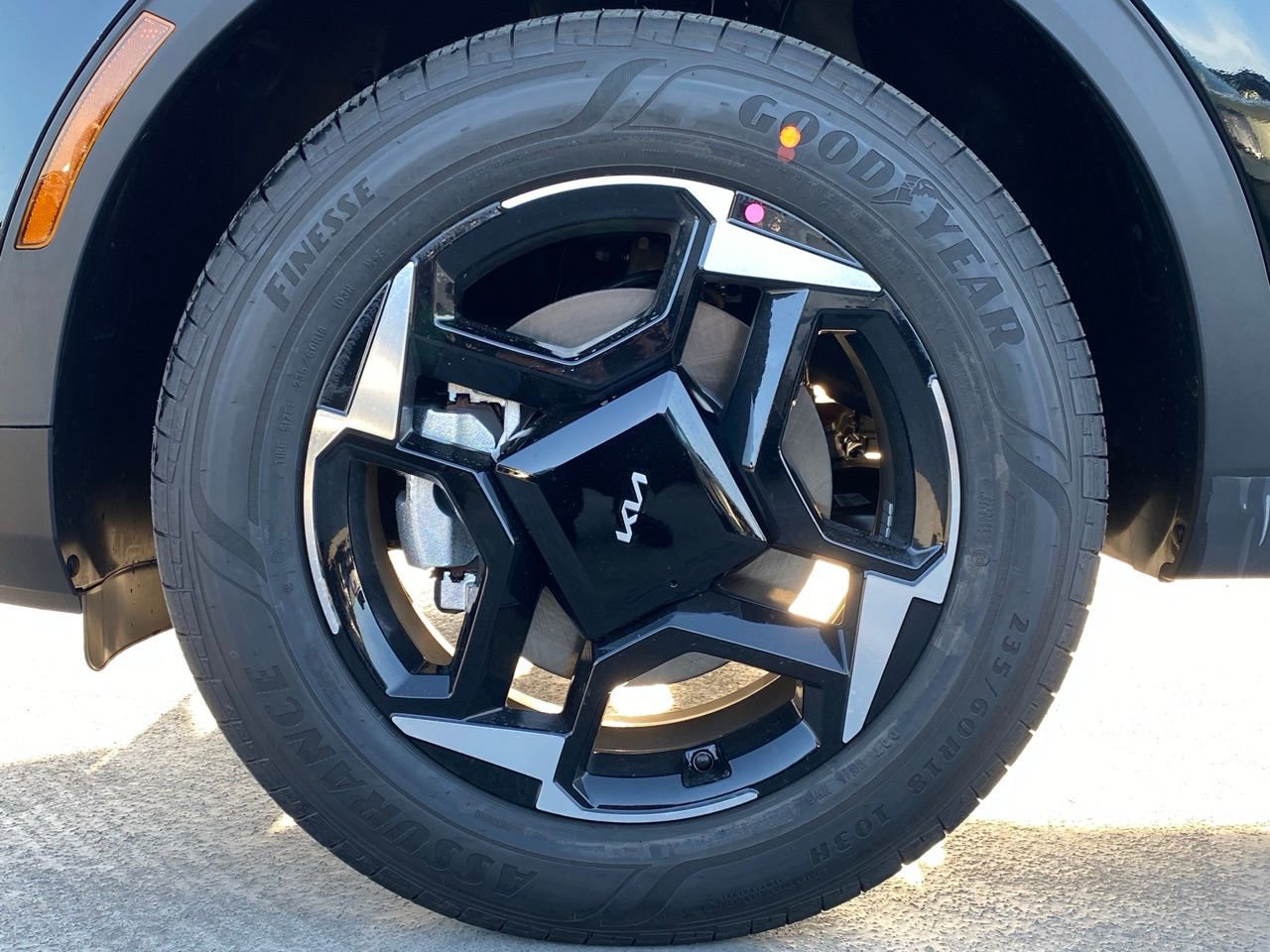 New 2026 Kia Sportage EX image 9