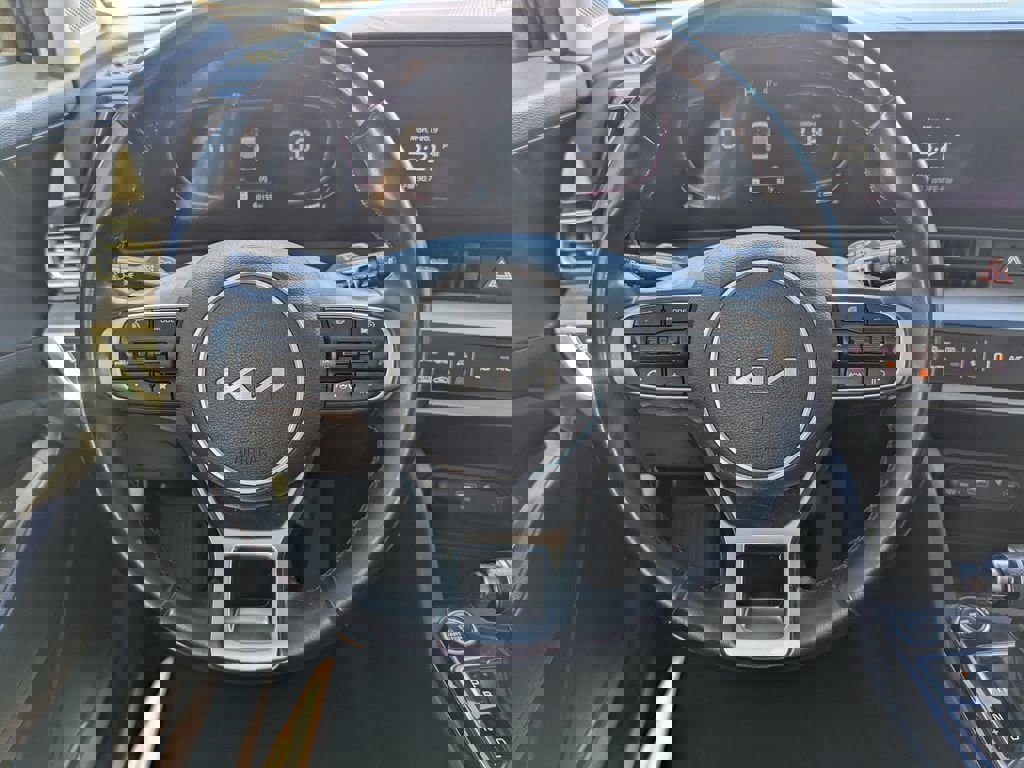 Certified 2023 Kia Sportage EX image 11