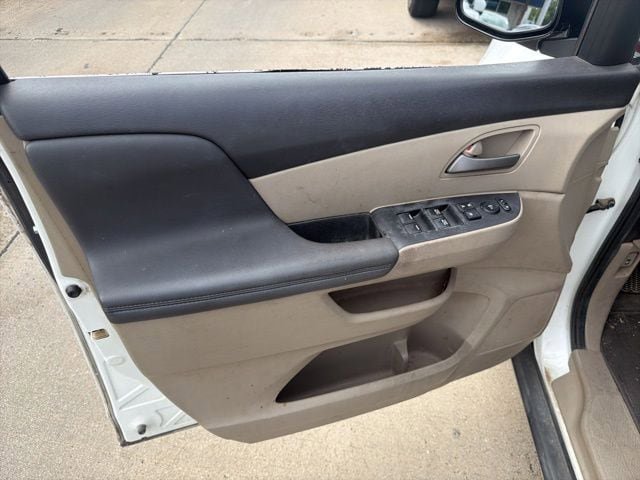 Used 2012 Honda Odyssey EX image 15