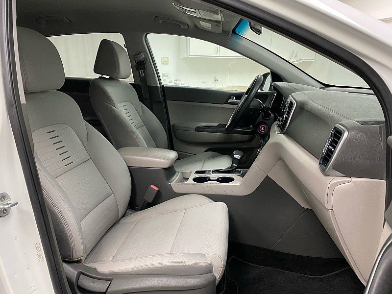 Used 2017 Kia Sportage LX w/ LX Popular Package image 14