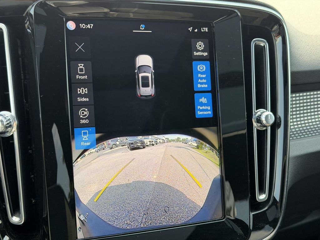 Used 2022 Volvo XC40 P8 Recharge Ultimate AWD/4WD image 4
