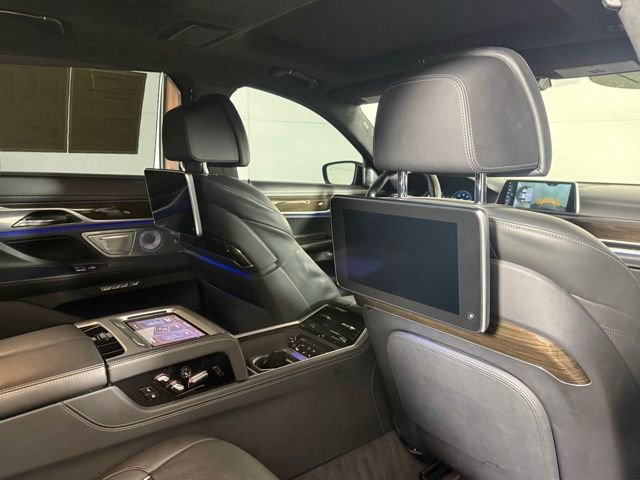 Used 2017 BMW ALPINA B7 xDrive image 30