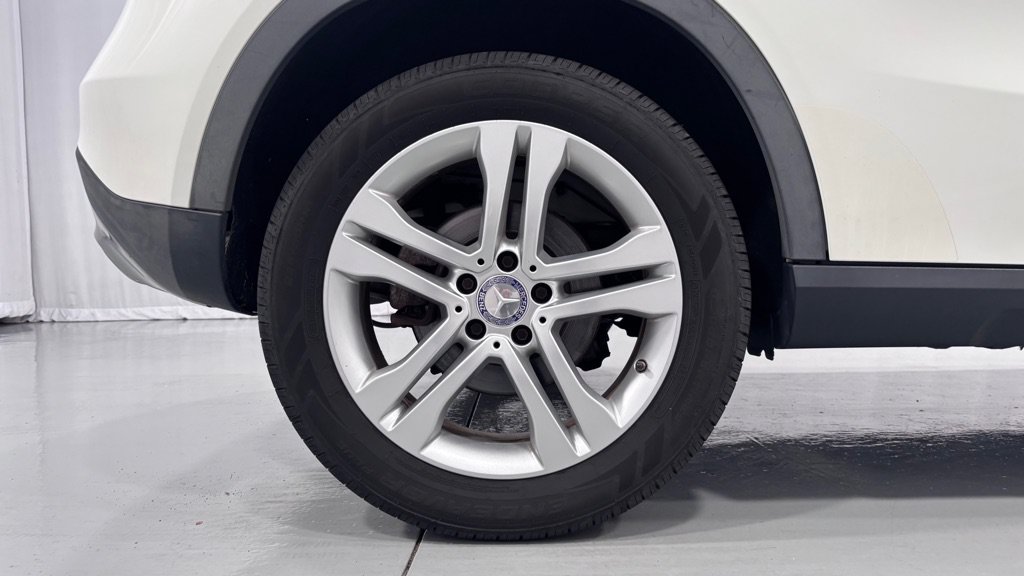 Used 2015 Mercedes-Benz GLA 250 4MATIC image 33