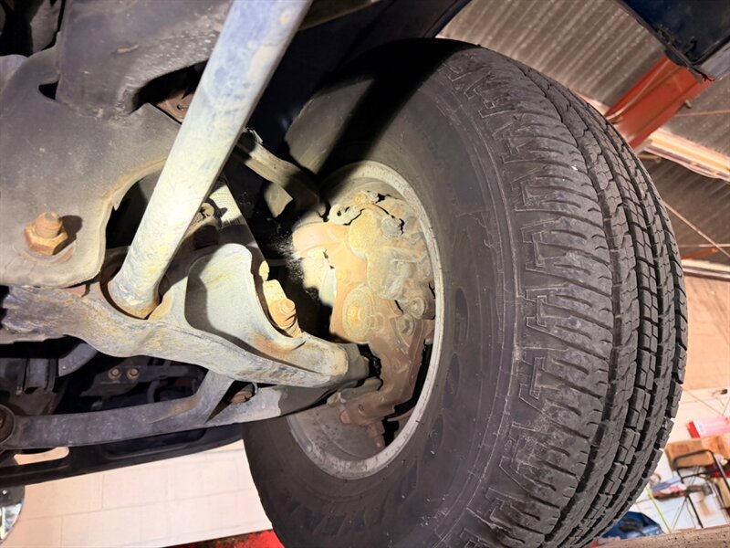 Used 2004 Chevrolet Avalanche 2WD image 53