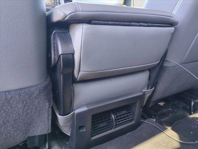 Used 2015 RAM 2500 Tradesman w/ Chrome Appearance Group image 15