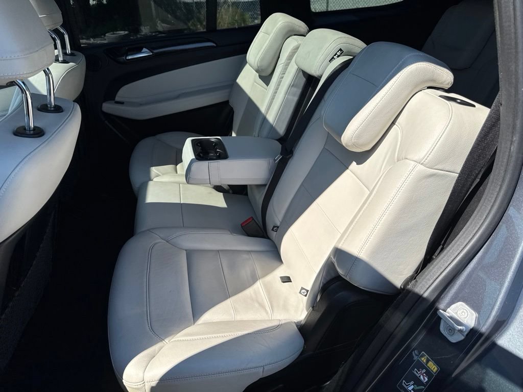 Used 2017 Mercedes-Benz GLS 450 4MATIC image 36