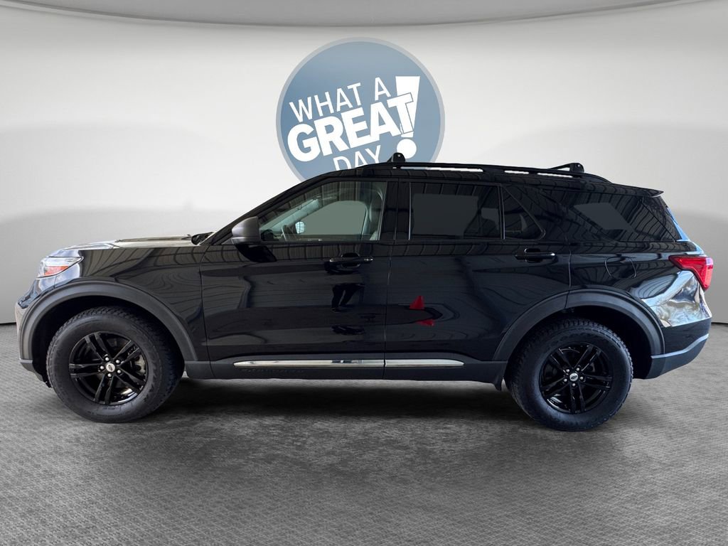 Used 2022 Ford Explorer XLT w/ Equipment Group 202A image 7