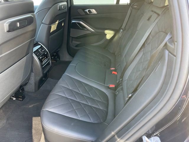 Certified 2026 BMW X6 xDrive40i w/ Climate Comfort Package AWD/4WD image 7