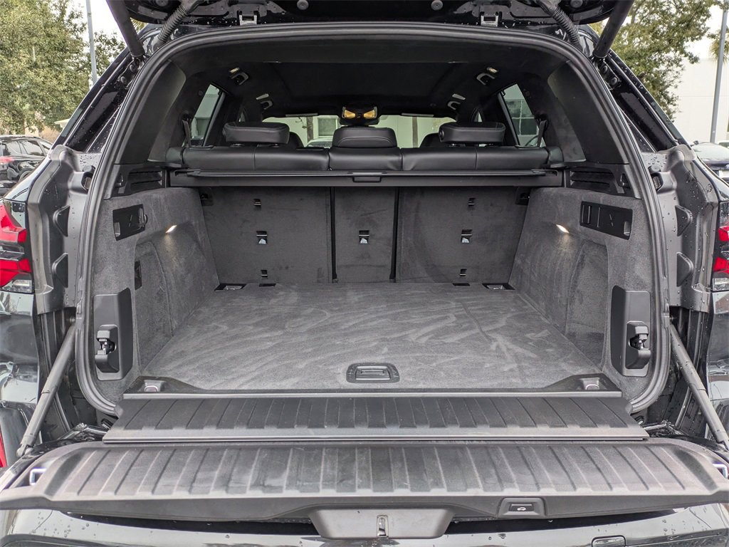 Used 2025 BMW X5 M Competition w/ Executive Package image 13