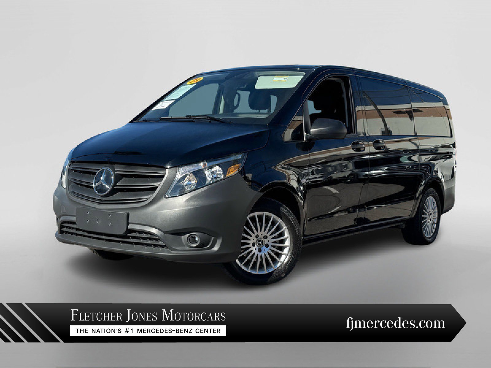 Used 2023 Mercedes-Benz Metris Passenger image 1