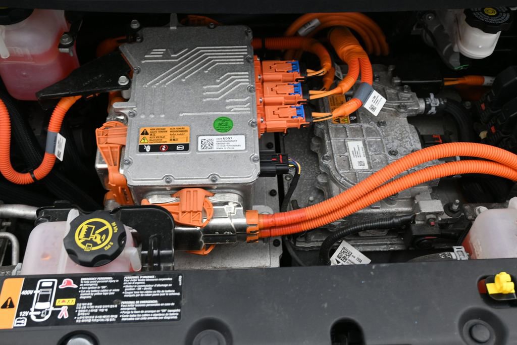 Used 2018 Chevrolet Bolt Premier w/ Driver Confidence II Package image 37