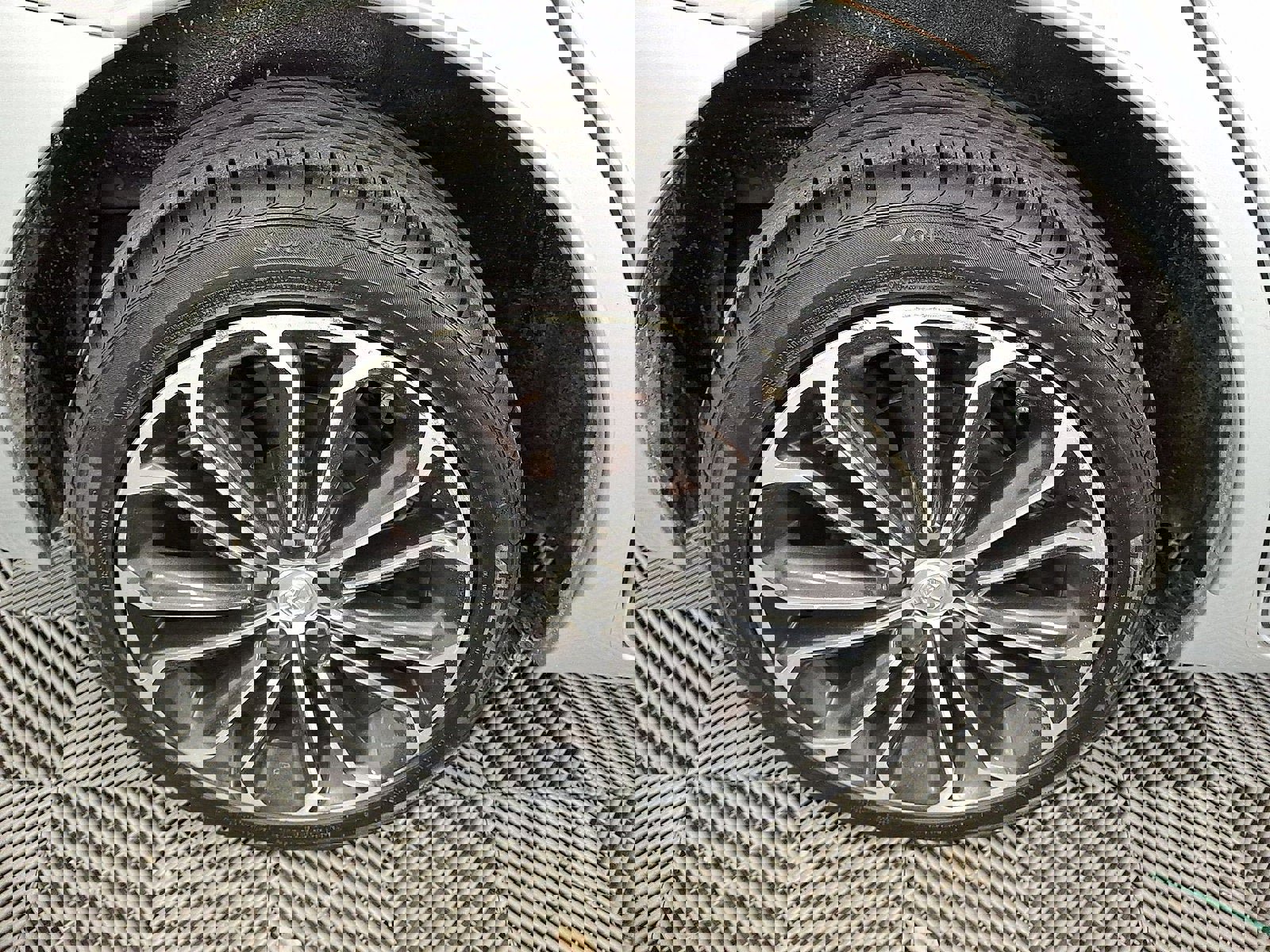 Used 2014 Toyota Corolla S image 26