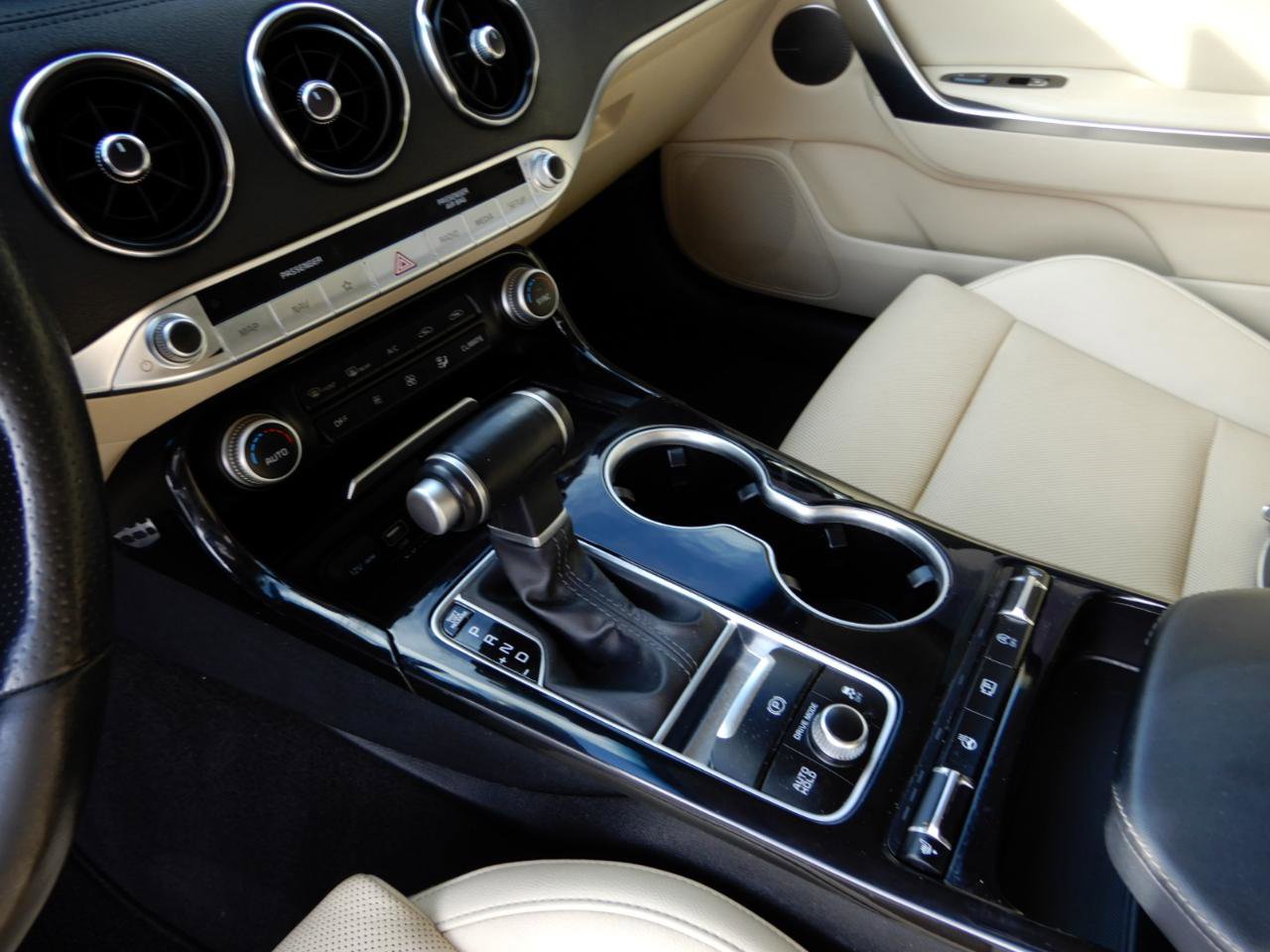 Used 2022 Kia Stinger GT-Line w/ Sun & Sound Package image 13