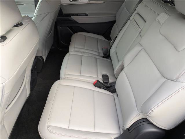 New 2026 Ford Explorer Active w/ Active Comfort Package AWD/4WD image 16